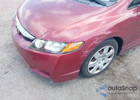 2010 Honda Civic Lx z USA, uszkodzony, nr VIN 2HGFA1F52AH541372